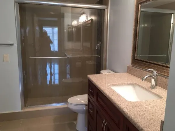 $1,800 | 4154 Inverrary Drive, Unit 407, Lauderhill, FL 33319