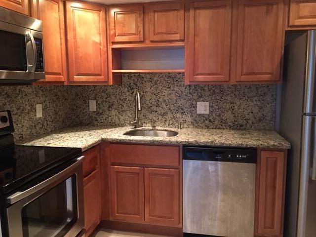 4154 Inverrary Drive, Unit 407 Lauderhill, FL 33319 - Photo 10 of 40 Kitchen