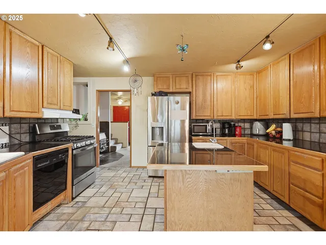 $399,000 | 614 5th Avenue, Dallesport, WA 98617