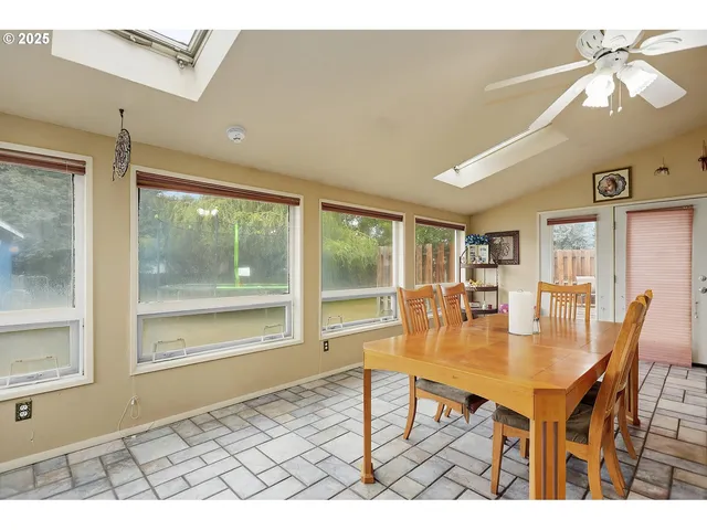 $399,000 | 614 5th Avenue, Dallesport, WA 98617