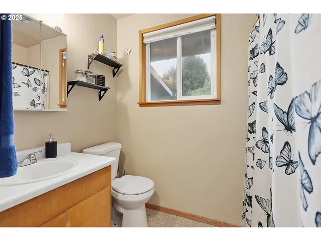 $399,000 | 614 5th Avenue, Dallesport, WA 98617