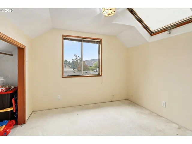 $399,000 | 614 5th Avenue, Dallesport, WA 98617