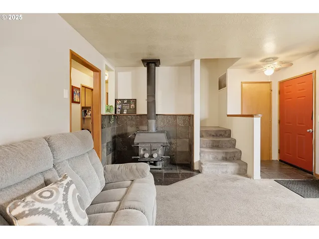 $399,000 | 614 5th Avenue, Dallesport, WA 98617