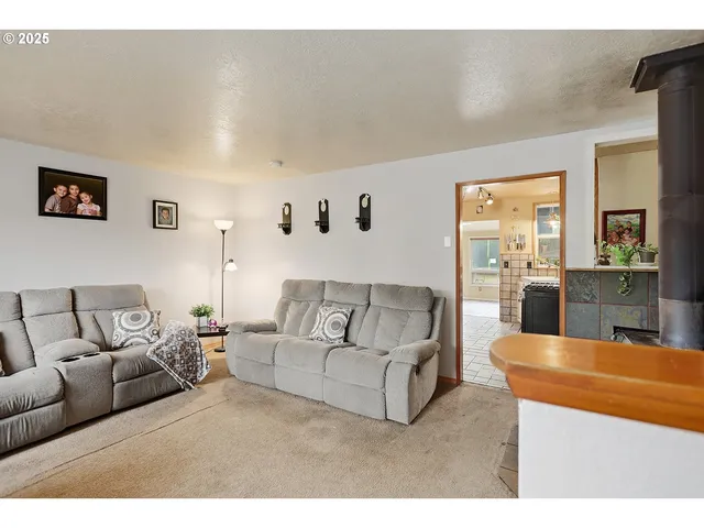 $399,000 | 614 5th Avenue, Dallesport, WA 98617