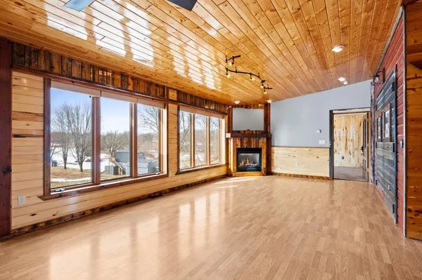 $799,900 | 15886 Svend Lane Northwest, Evansville, MN 56326