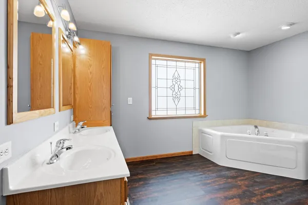 $799,900 | 15886 Svend Lane Northwest, Evansville, MN 56326