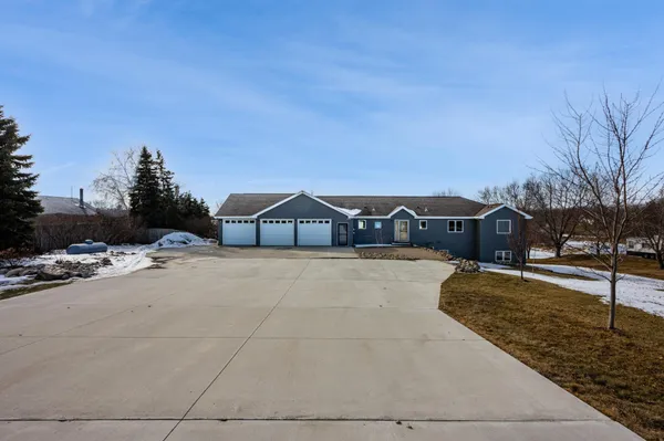 $799,900 | 15886 Svend Lane Northwest, Evansville, MN 56326