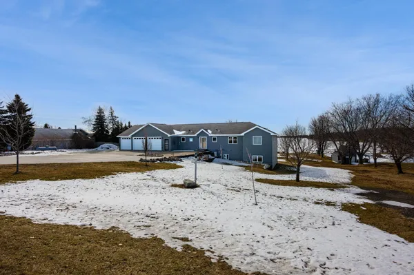 $799,900 | 15886 Svend Lane Northwest, Evansville, MN 56326