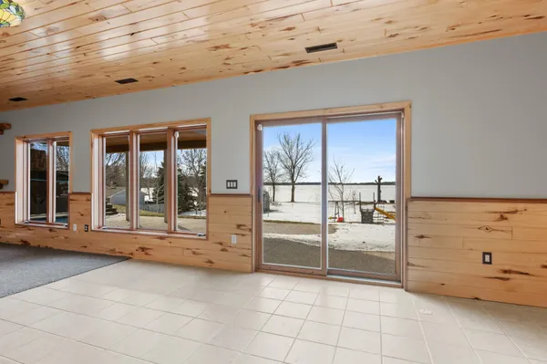 $799,900 | 15886 Svend Lane Northwest, Evansville, MN 56326
