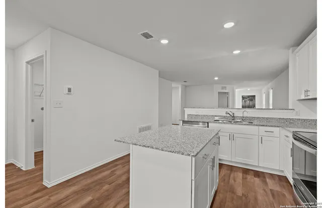 $1,900 | 1209 Birdsong Avenue, Marion, TX 78124