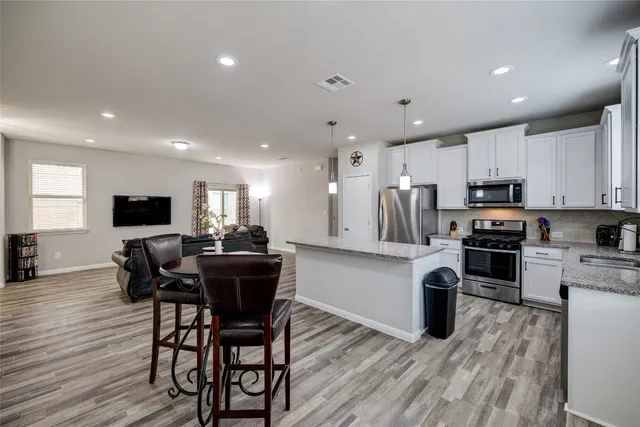 $1,850 | 128 Shearwater Lane, Leander, TX 78641