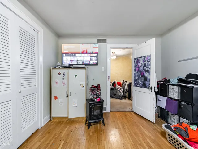 $205,000 | 1020 Black Road, Joliet, IL 60435