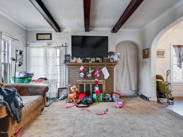 $205,000 | 1020 Black Road, Joliet, IL 60435