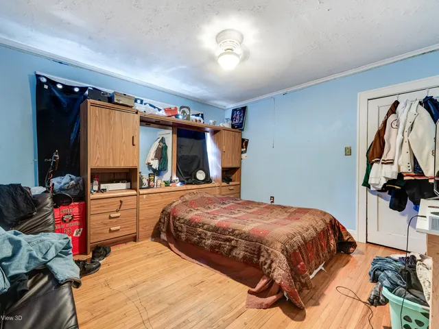 $205,000 | 1020 Black Road, Joliet, IL 60435