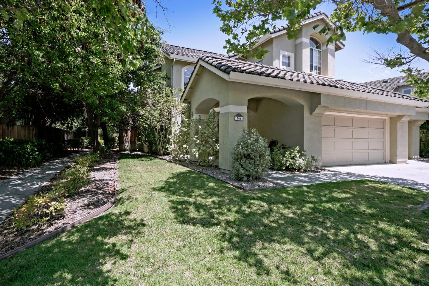 17641 River Run Road Salinas, CA 93908 - Photo 2 of 35 Gallery Image 2
