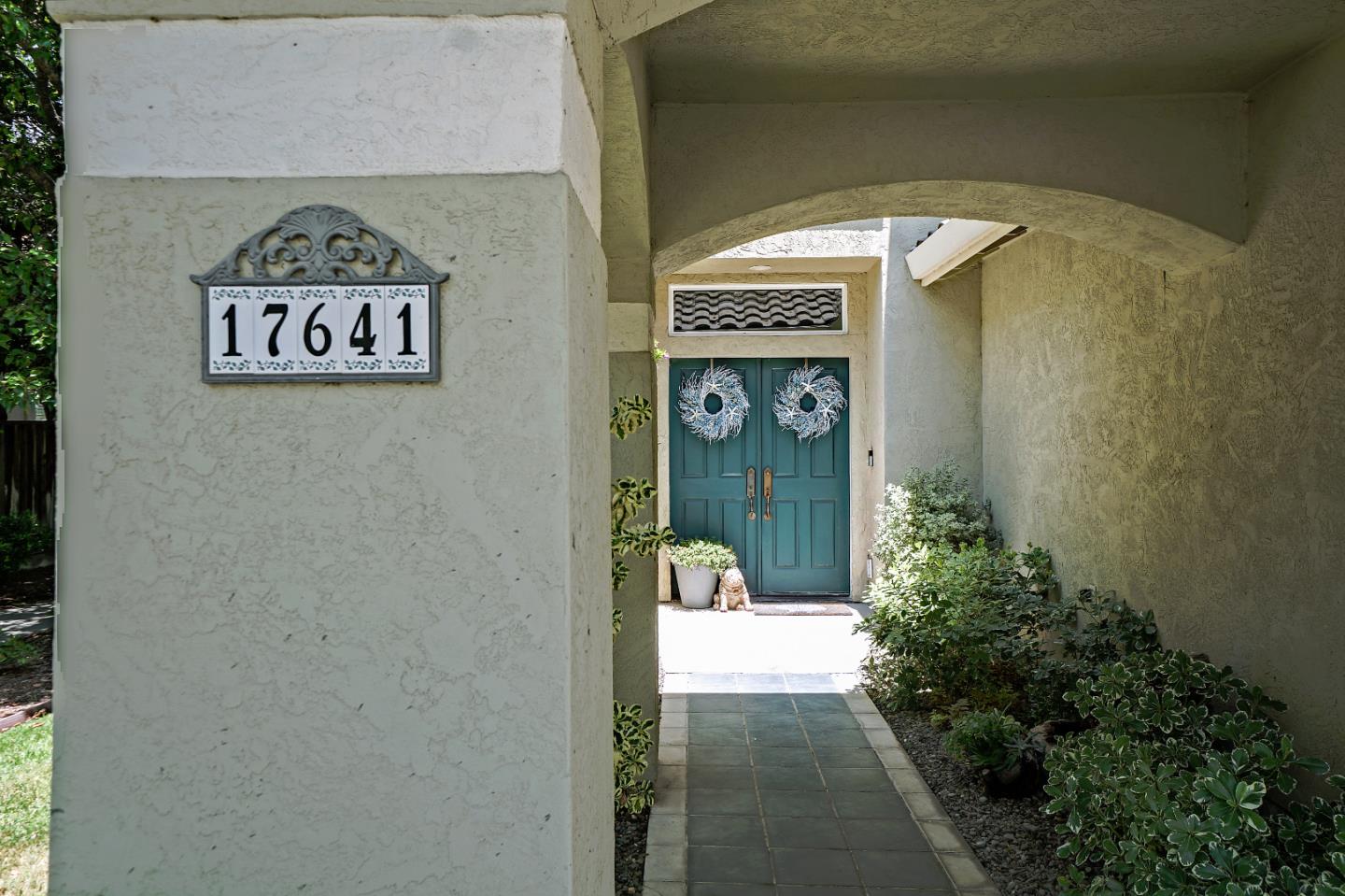17641 River Run Road Salinas, CA 93908 - Photo 3 of 35 Gallery Image 3