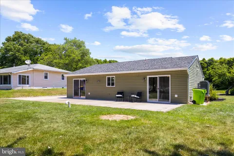 $399,500 | 2645 Cox Neck Road, Chester, MD 21619