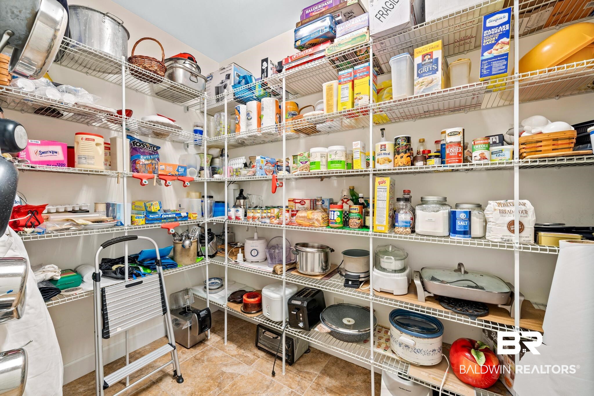 31082 Blakeley Way Daphne, AL 36527 - Photo 21 of 44 Walk in Pantry