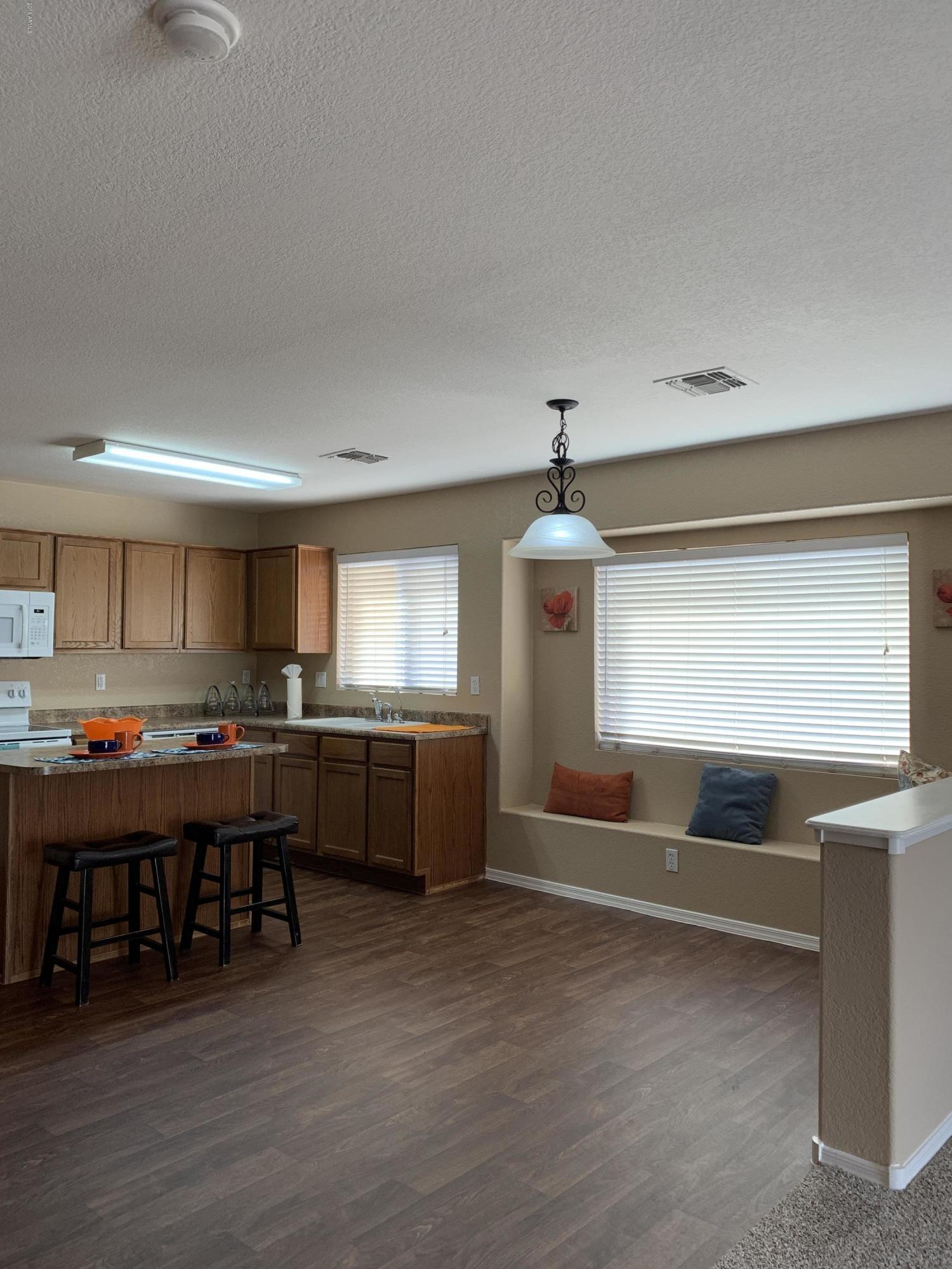 2134 West Darrel Road Phoenix, AZ 85041 - Photo 17 of 30 Kitchen eat in dining