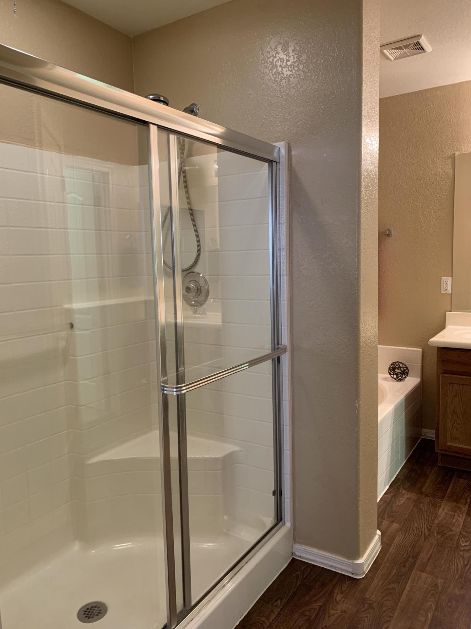 2134 West Darrel Road Phoenix, AZ 85041 - Photo 9 of 30 Master shower