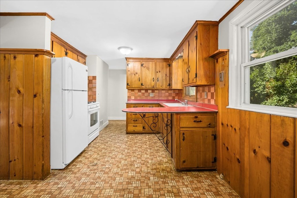 2 Indian Spring Road Ashland, MA 01721 - Photo 5 of 19