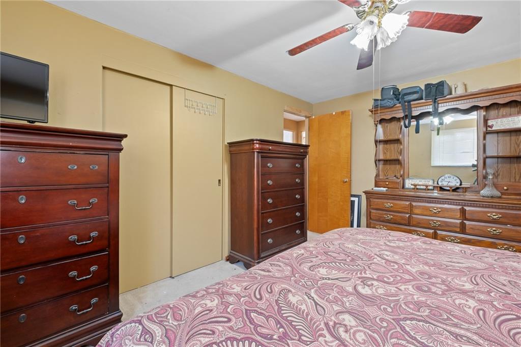 152 Denny Road Valencia, PA 16059 - Photo 12 of 25 Primary bedroom