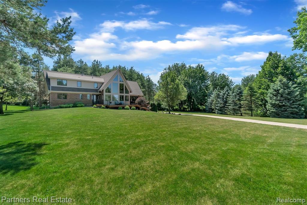 10890 Blaine Road Brighton, MI 48114 - Photo 45 of 61 Gallery Image 45