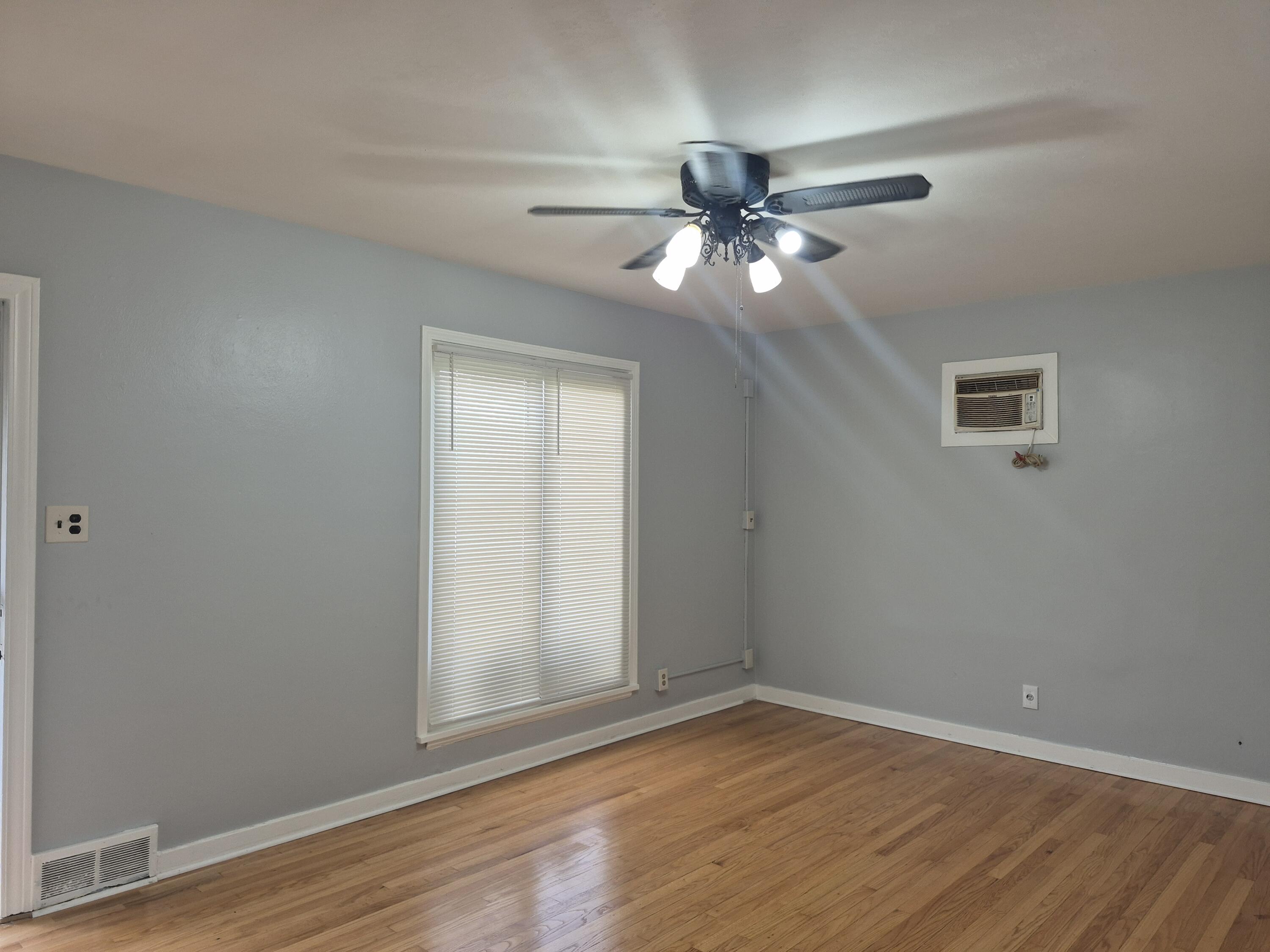 3809 West 11th Avenue Gary, IN 46404 - Photo 2 of 14 3000x2250