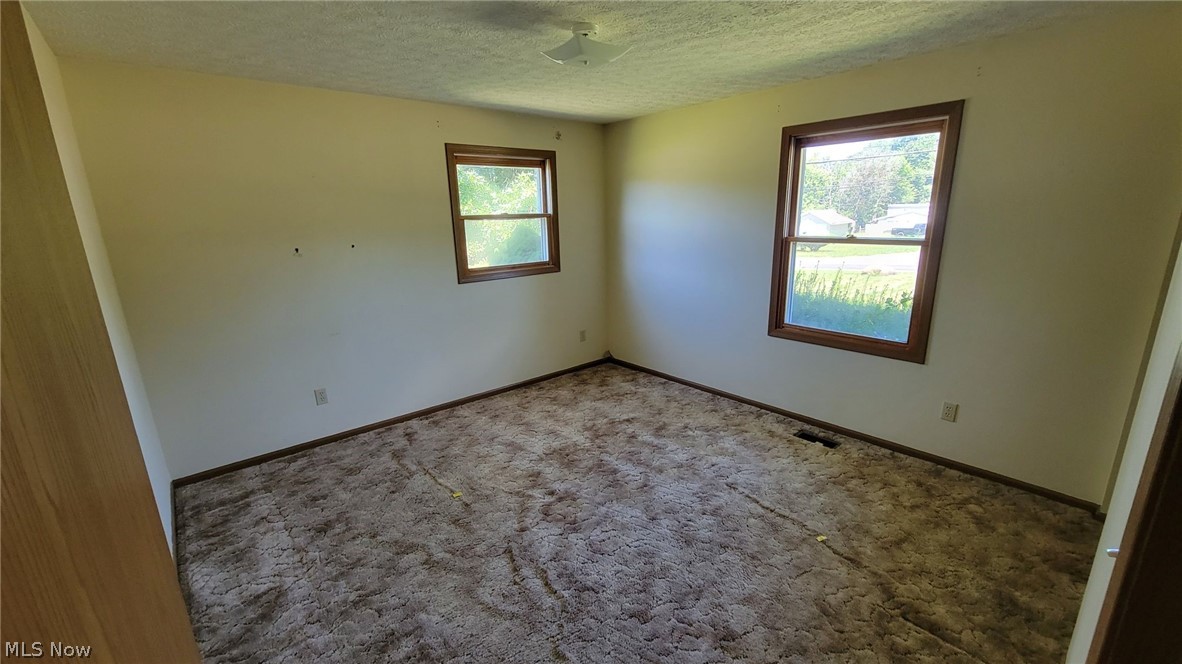 1438 Krumroy Road Akron, OH 44306 - Photo 17 of 17