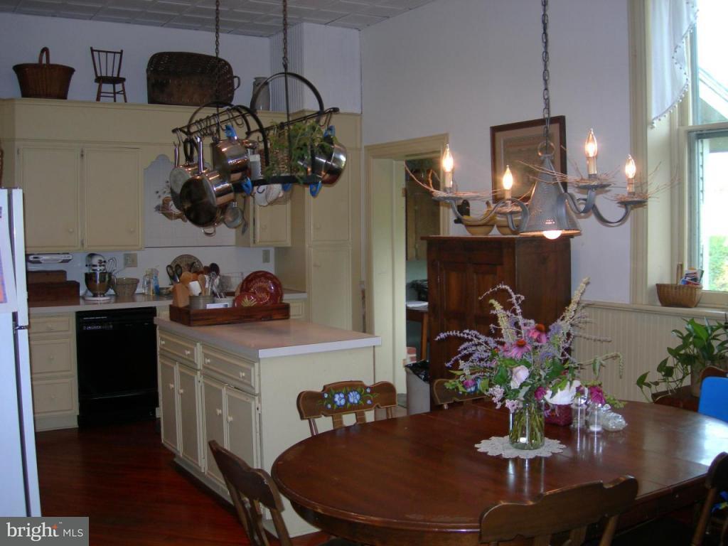 52 Pennsy Road New Providence, PA 17560 - Photo 6 of 12 Gallery Image 6