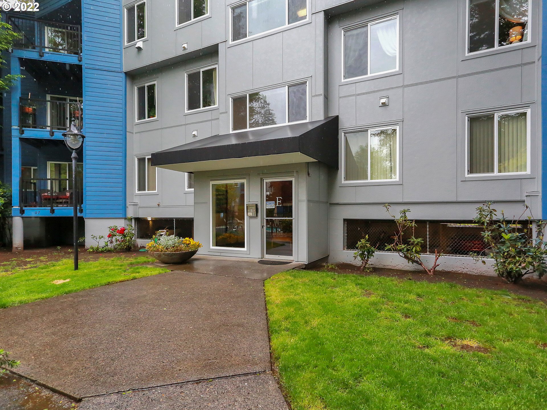 8720 Southwest Tualatin Road, Unit 111 Tualatin, OR 97062 - Photo 1 of 29 Gallery Image 1