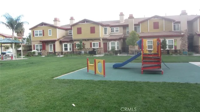 $585,000 | 1510 Orange Avenue, Unit 902, Redlands, CA 92373