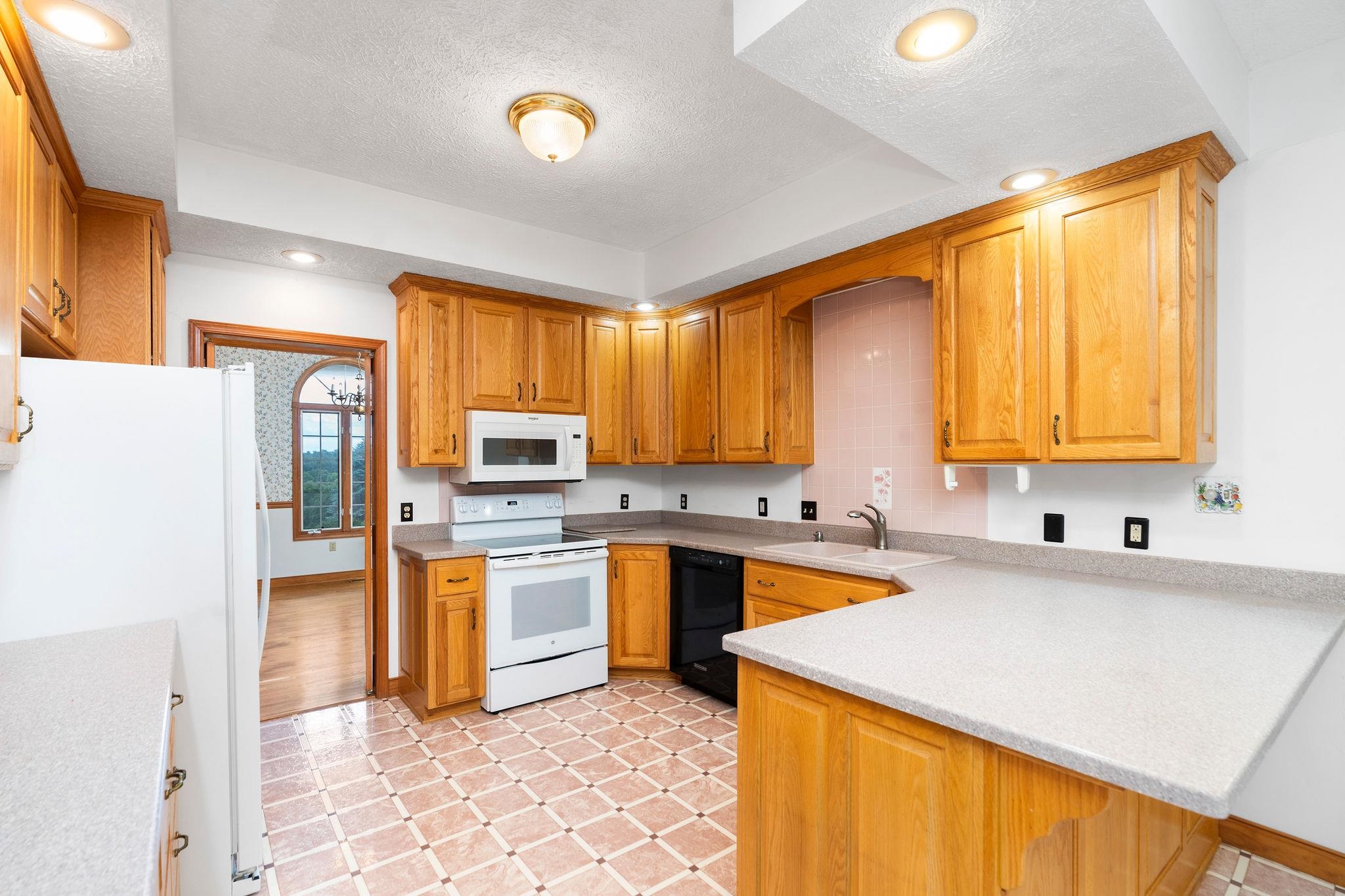 1872 B Spring Hill Road Staunton, VA 24401 - Photo 16 of 71 Gallery Image 16