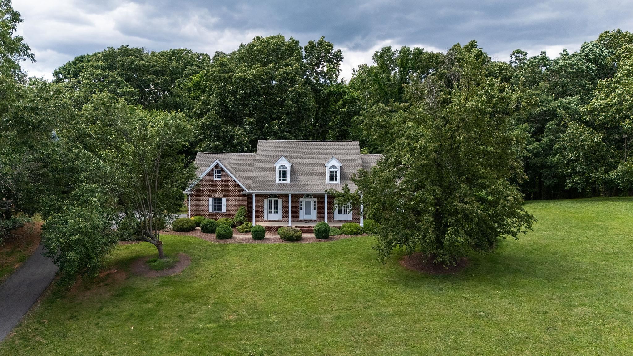 1872 B Spring Hill Road Staunton, VA 24401 - Photo 2 of 71 Gallery Image 2