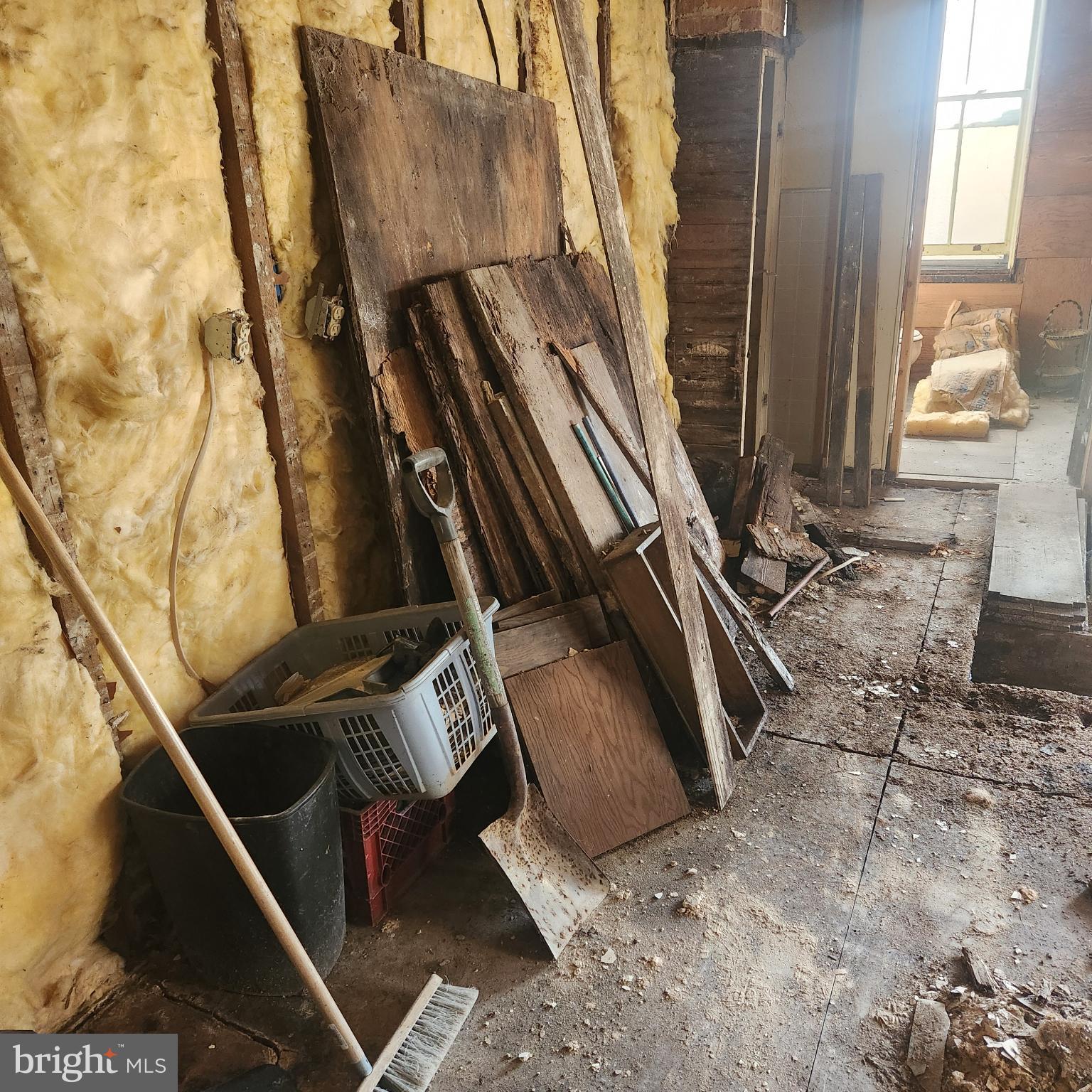 526 North 2nd Street Lykens, PA 17048 - Photo 18 of 38 a view of an entryway