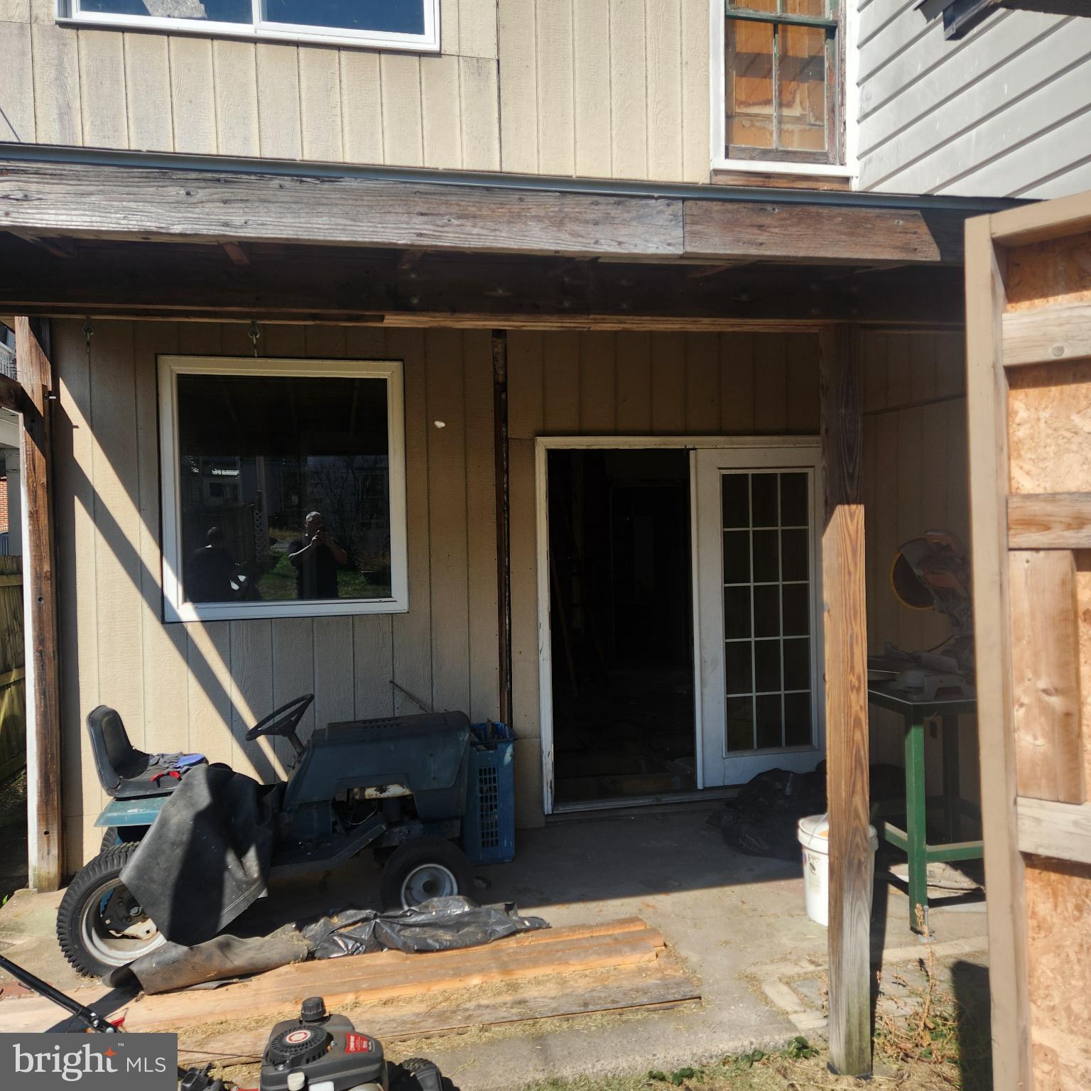 526 North 2nd Street Lykens, PA 17048 - Photo 5 of 38 a front view of a house with a yard