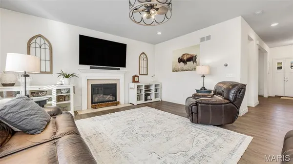 $582,000 | 329 Kevin Jon Court, Eureka, MO 63025