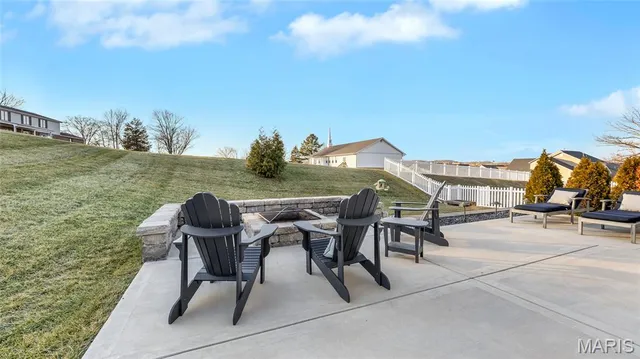 $599,900 | 329 Kevin Jon Court, Eureka, MO 63025