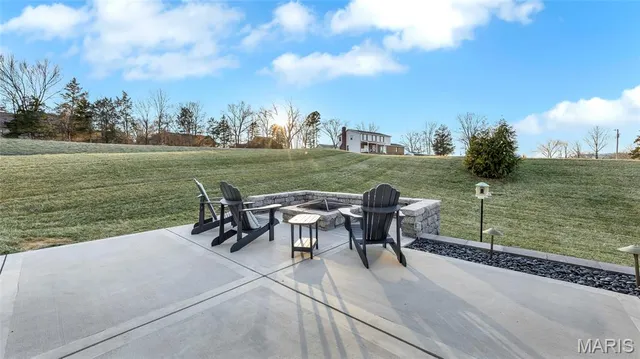 $599,900 | 329 Kevin Jon Court, Eureka, MO 63025