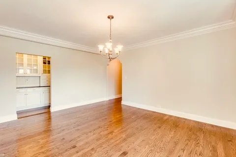 $274,900 | 5000 South Cornell Avenue, Unit 9A, Chicago, IL 60615