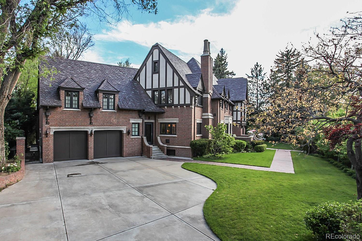 575 Circle Drive Denver, CO 80206 - Photo 3 of 32