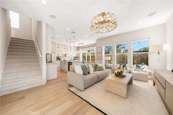 $2,090,000 | 250 Newton, Lake Forest, CA 92630