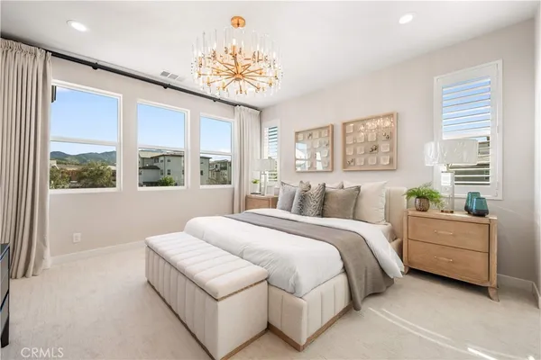 $2,090,000 | 250 Newton, Lake Forest, CA 92630