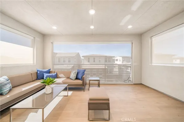 $2,090,000 | 250 Newton, Lake Forest, CA 92630