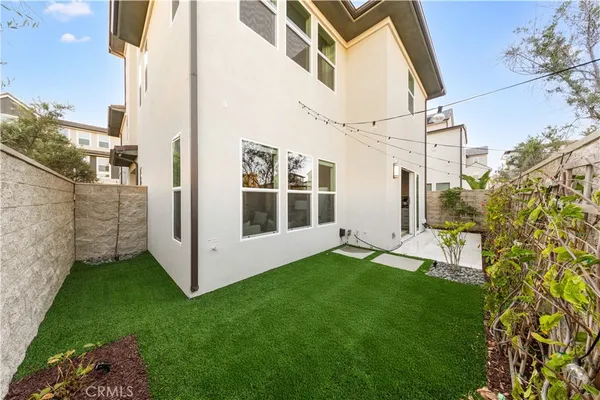 $2,090,000 | 250 Newton, Lake Forest, CA 92630