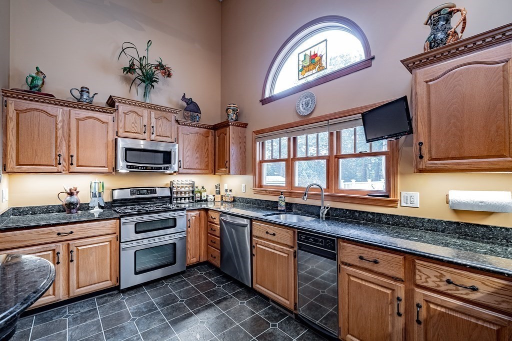85 Wyben Road Westfield, MA 01085 - Photo 12 of 41 Gallery Image 12