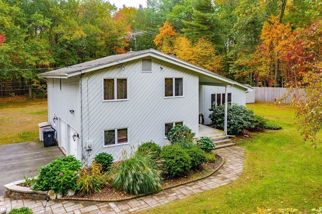 85 Wyben Road Westfield, MA 01085 - Photo 2 of 41 Gallery Image 2
