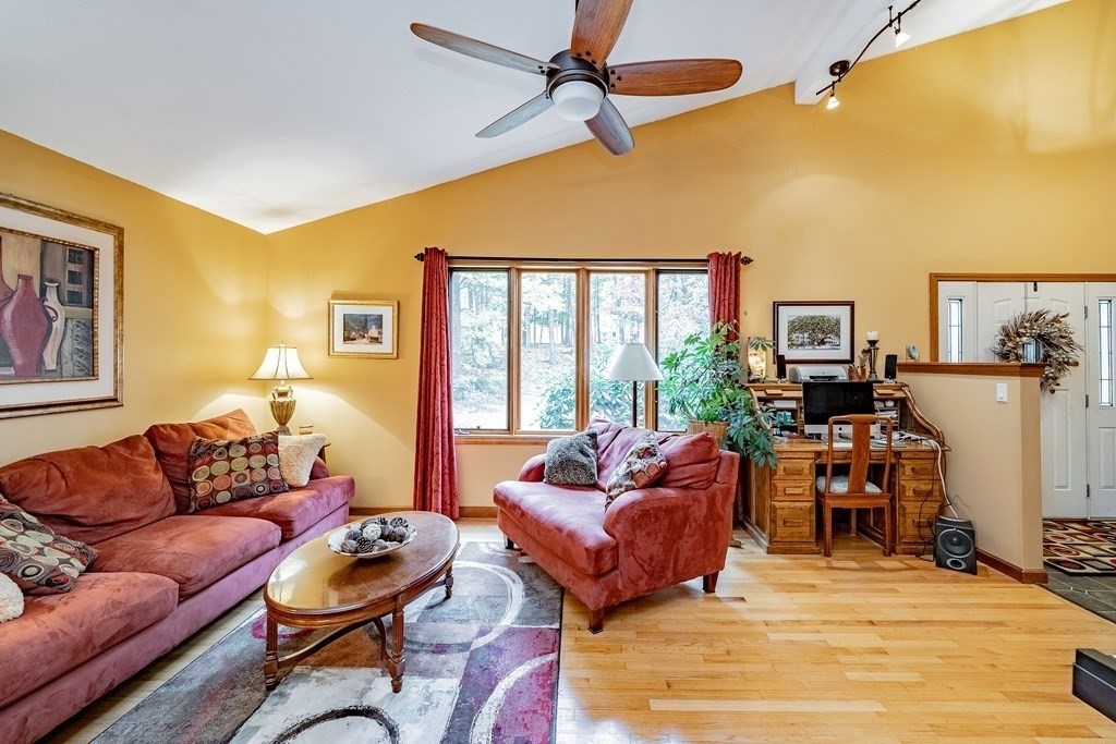 85 Wyben Road Westfield, MA 01085 - Photo 4 of 41 Gallery Image 4