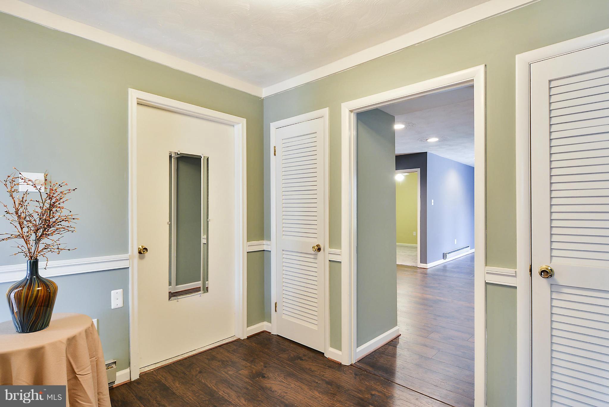13318 Santa Anita Road Laurel, MD 20708 - Photo 22 of 29 Foyer