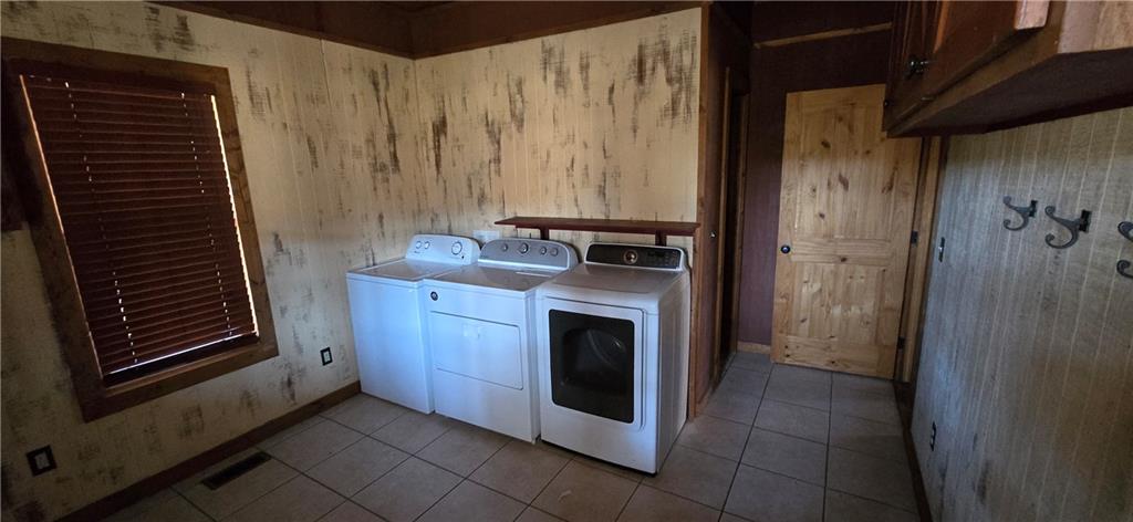 1350 Stivers Road Jasper, GA 30143 - Photo 63 of 70 a kitchen with a stove and a microwave